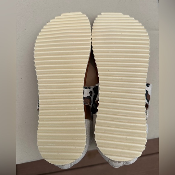 Brand New Leopard Print Sandal Size 8.5 - Picture 4 of 7